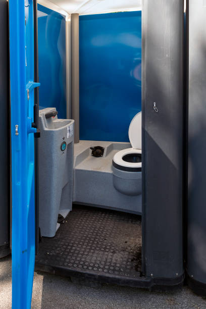 Portable Toilet Options We Offer in Yacolt, WA